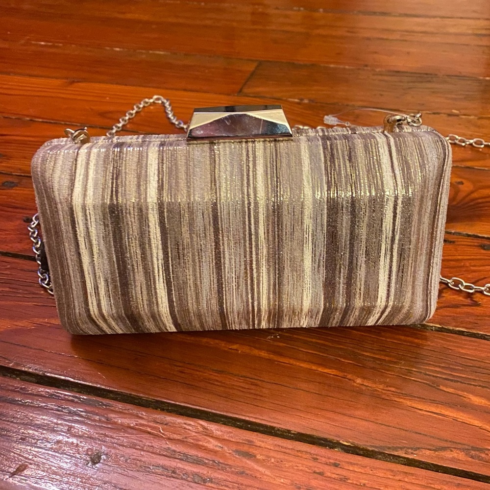 Sondra Roberts Silver Metallic Clutch Purse fancy formal wedding crossbody